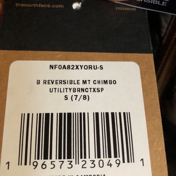 The North Face Boys' Reversible Mt Chimbo Full Zip Hooded Jacket - Picture 11 of 16